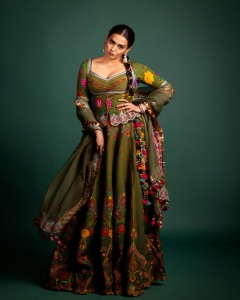 parvathy-thiruvothu-in-lehenga-style-latest-ideas-photos-002