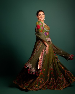 parvathy-thiruvothu-in-lehenga-style-latest-ideas-photos-006