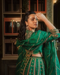 parvathy-thiruvothu-in-party-wear-lehenga-dress-green-colour-photos-002
