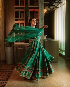 parvathy-thiruvothu-in-party-wear-lehenga-dress-green-colour-photos