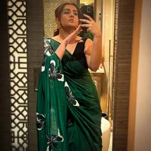 parvathy-thiruvothu-in-traditional-saree-look-photos-001