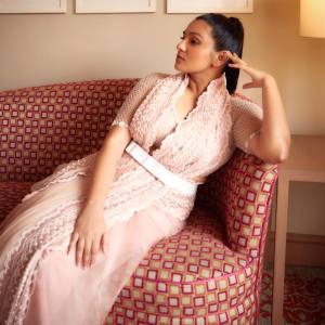 parvathy-thiruvothu-latest-photoshoot-in-saree-images-007