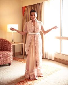 parvathy-thiruvothu-latest-photoshoot-in-saree-images