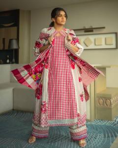 parvathy-thiruvothu-latest-pics-0513-007