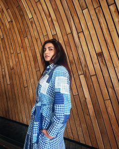 parvathy-thiruvothu-new-photo-selfie-003