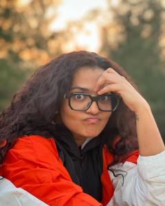 parvathy-thiruvothu-new-photos-without-makeup