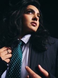 parvathy-thiruvothu-office-look-outfit-photos
