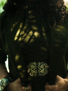 parvathy-thiruvothu-stylish-outfit-images-004