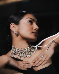 parvathy-thiruvothu-viral-photos-latest-004