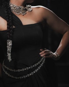 parvathy-thiruvothu-viral-photos-latest-005