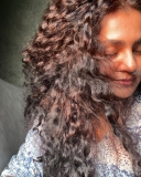 parvathy-thiruvothu-curly-hair-photos-005