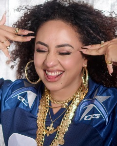 pearle-maaney-new-viral-photoshoot-with-sports-dress-001