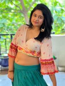 poonam-bajwa-in-trending-new-photos-008