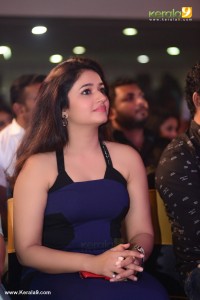 poonam-bajwa-latest-photos-03939-0034