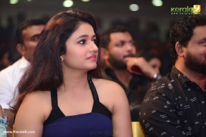 poonam-bajwa-latest-photos-03939-00525