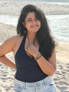 poonam-bajwa-latest-pics-006