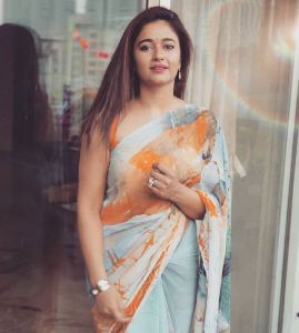 poonam bajwa new pic-003