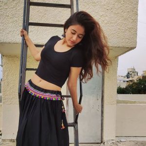 poonam bajwa new pic-006