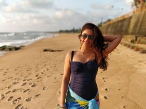 poonam bajwa new pic-011