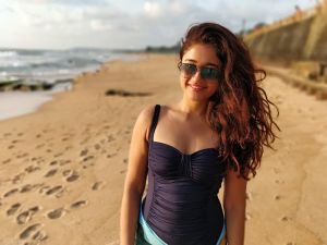 poonam bajwa new pic-012