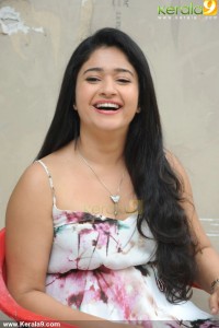 poonam-bajwa-new-pics-00668