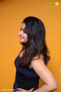 poonam-bajwa-photos-03939-01474