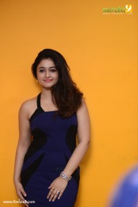 poonam-bajwa-photos-03939-01965
