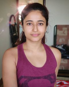 poonam-bajwa-pictures-002