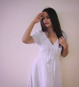 poonam-bajwa-pictures-007