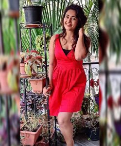 poonam-bajwa-pictures-011