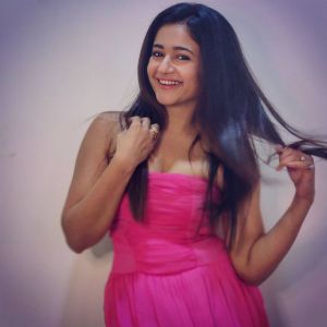 poonam-bajwa-pictures-014