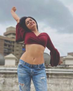 poonam-bajwa-promotion-event-photos-007