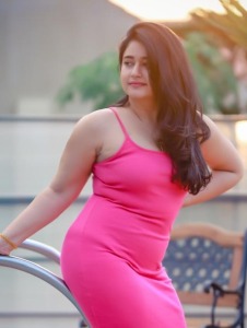 poonam-bajwa-viral-photoshoot-photos-006