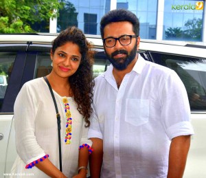 poornima-indrajith-images-501-00185