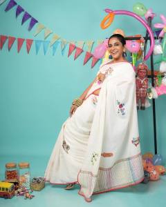 poornima-indrajith-in-kerala-saree-by-pranaah-003