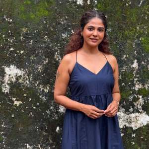 poornima-indrajith-in-long-top-dress-fashion-style-photos-007