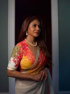 poornima-indrajith-in-onam-trending-outfit-and-makeup-style-ideas-photos-005