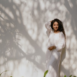 poornima-indrajith-in-white-colour-dress-ideas-photos-005