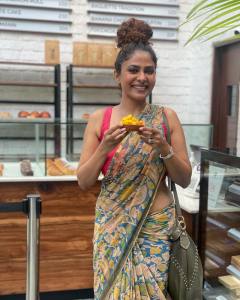 poornima-indrajith-latest-photos-from-instagram2022-006