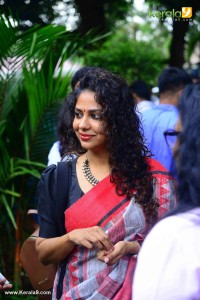 poornima-indrajith-latest-photos-gallery-02092
