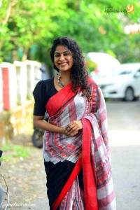 poornima-indrajith-latest-photos-gallery-03161