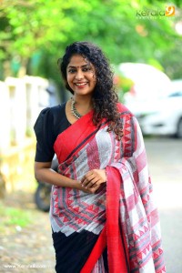 poornima-indrajith-latest-photos-gallery-03414