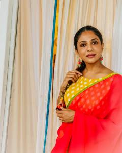 poornima-indrajith-saree-look-photos-003