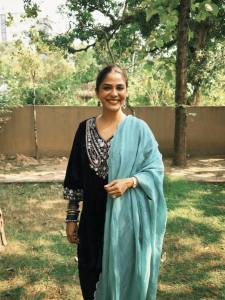 poornima-indrajith-stylish-outfit-latest-pics-008