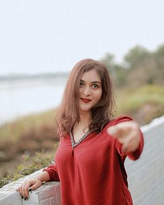 1_actress-prayaga-martin-new-photos-003