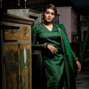 2_actress-prayaga-martin-new-photos-001