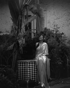 prayaga-martin-in-saree-with-deep-v-neck-sleeveless-blouse-photos-015
