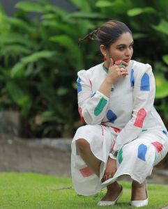 prayaga-martin-in-white-dress-001