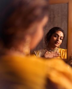 prayaga-martin-latest-photoshoot-in-kerala-saree-05-001