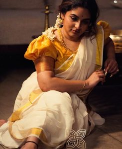 prayaga-martin-latest-photoshoot-in-kerala-saree-05-004
